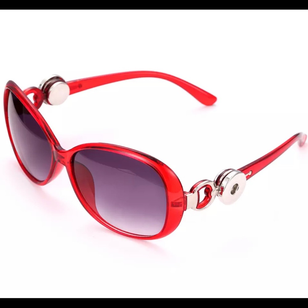Women’s high quality Red Snap button sunglasses